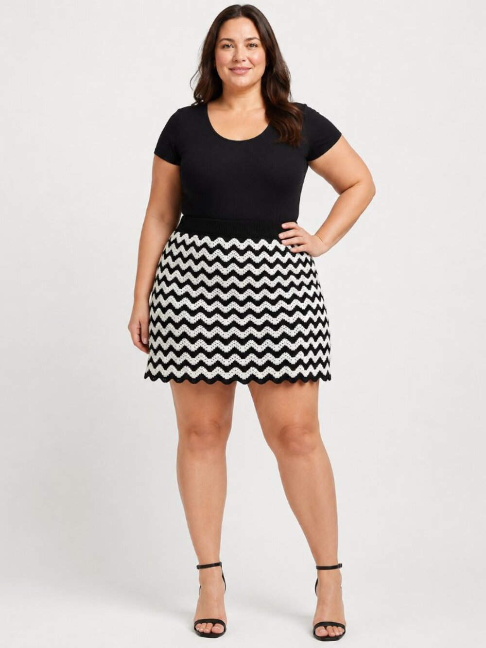 AVA & VIV Plus Size Black & White Chevron Knit Skirt